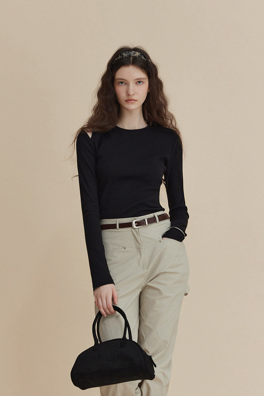 Stun Shoulder Cut-Off T-Shirt  Chikkuz  n/a.