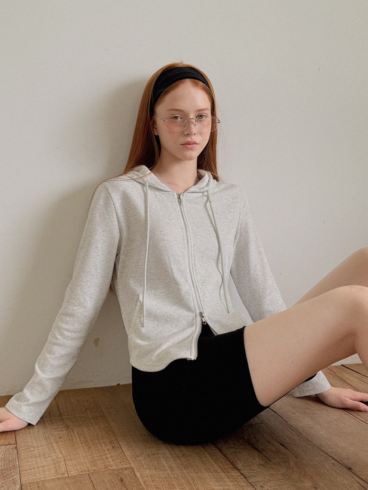 Baeky Round Hood Zip-Up  Chikkuz  n/a.
